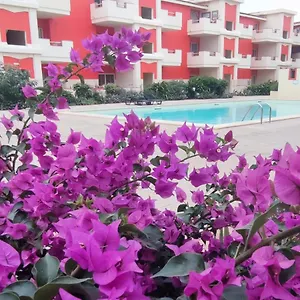 Sal Service Red Moradias With Pool Santa Maria